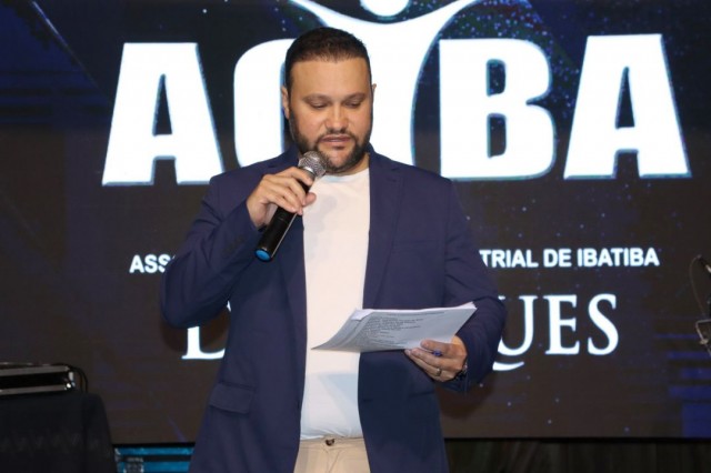 ACIBA, com cerimônia conduzida pelo seu Presidente Júnior da Pague Fácil, promove Prêmio Destaque Comercial