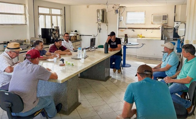 Associação de Cafés Especiais de Iúna elege mesa diretora e faz parceria com comércio