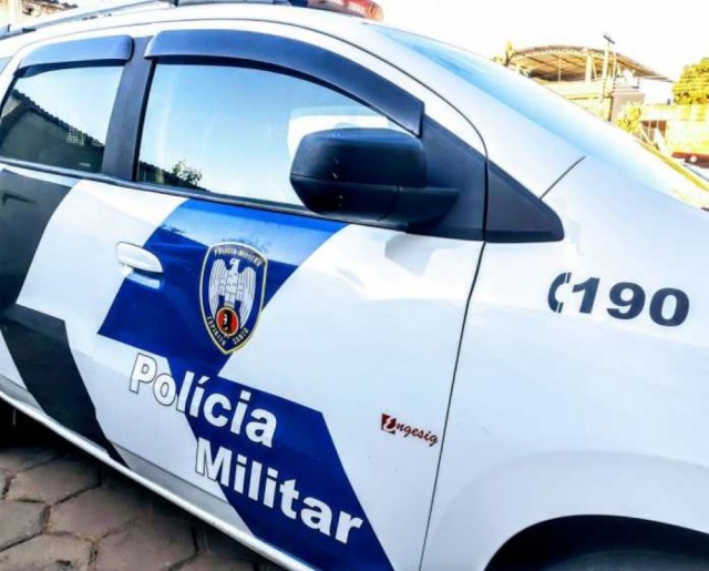Duas pessoas são atingidas por disparos de arma de fogo durante tentativa de homicídio