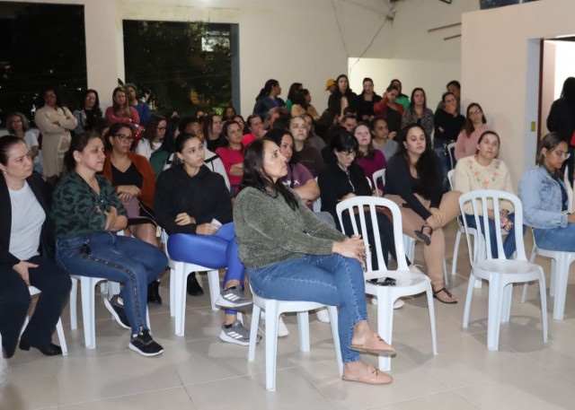 Professores de Iúna rejeitam proposta de aumento oferecida pelo Executivo
