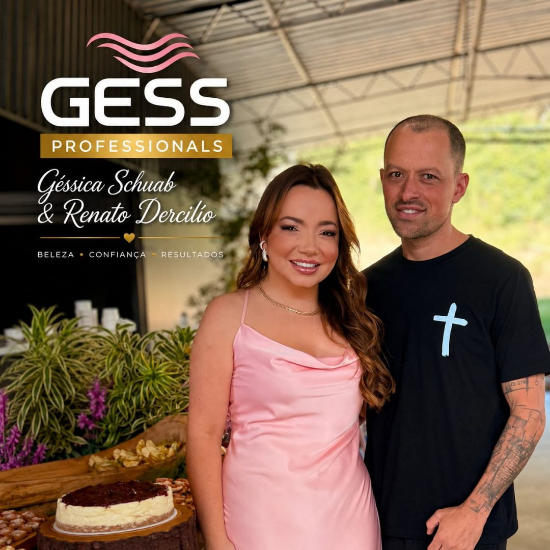Fundadora da GESS Professionals, Géssica Schuab, e o CEO Renato Dercílio durante anúncio da expansão internacional da empresa para os Estados Unidos.