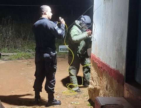 PM apreende drogas e artefato explosivo em Muniz Freire