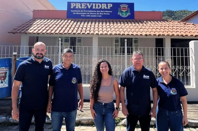 Representantes da ACIP-ES visitam Instituto de Previdência de Dores do Rio Preto